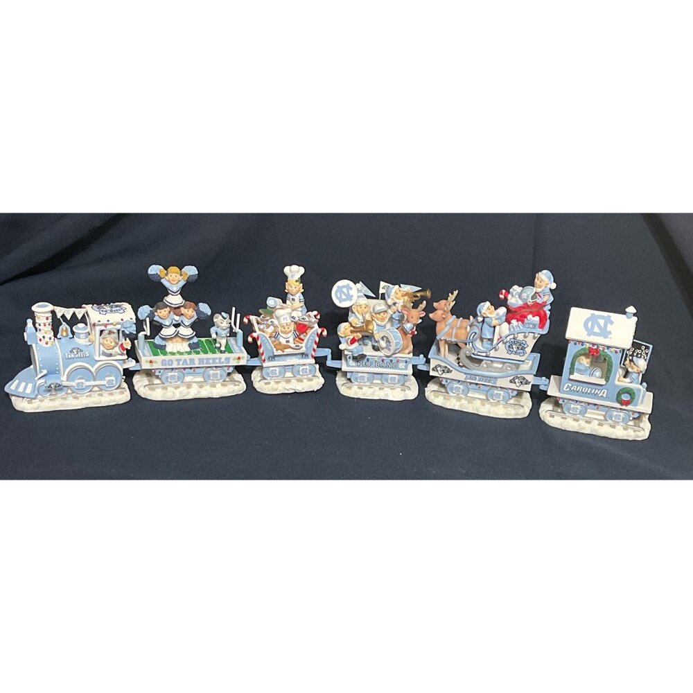 Retired Danbury Mint NCAA UNC Carolina Tar Heels HOLIDAY HALFTIME RAIL Train COA